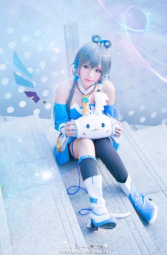 最弱无败神装机龙